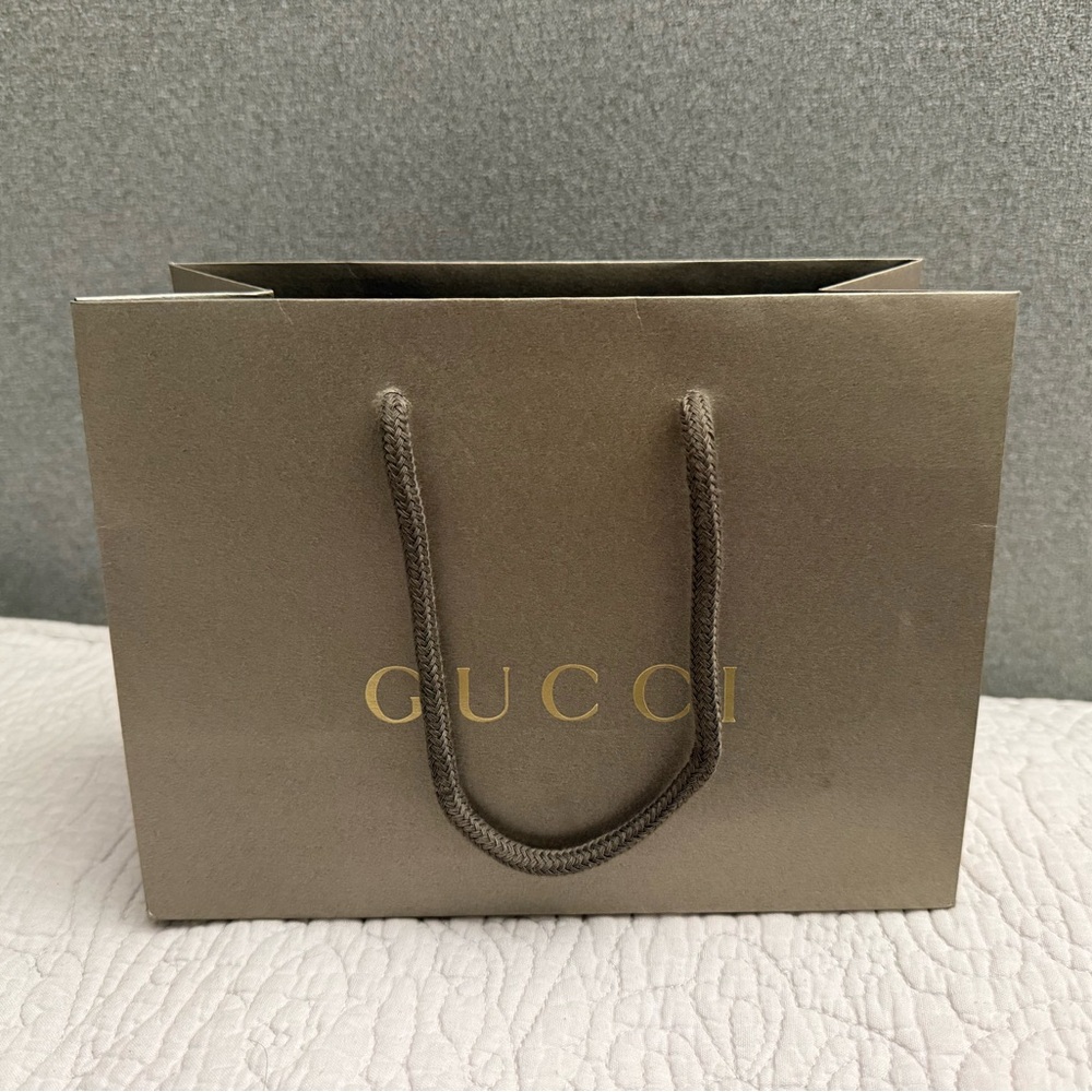 Gucci paper shopping bag Limited